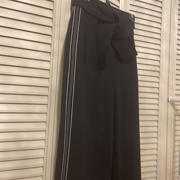 Wilfred black dress pants with white piping.Looks great for work or evening out. - Picture 2 of 4